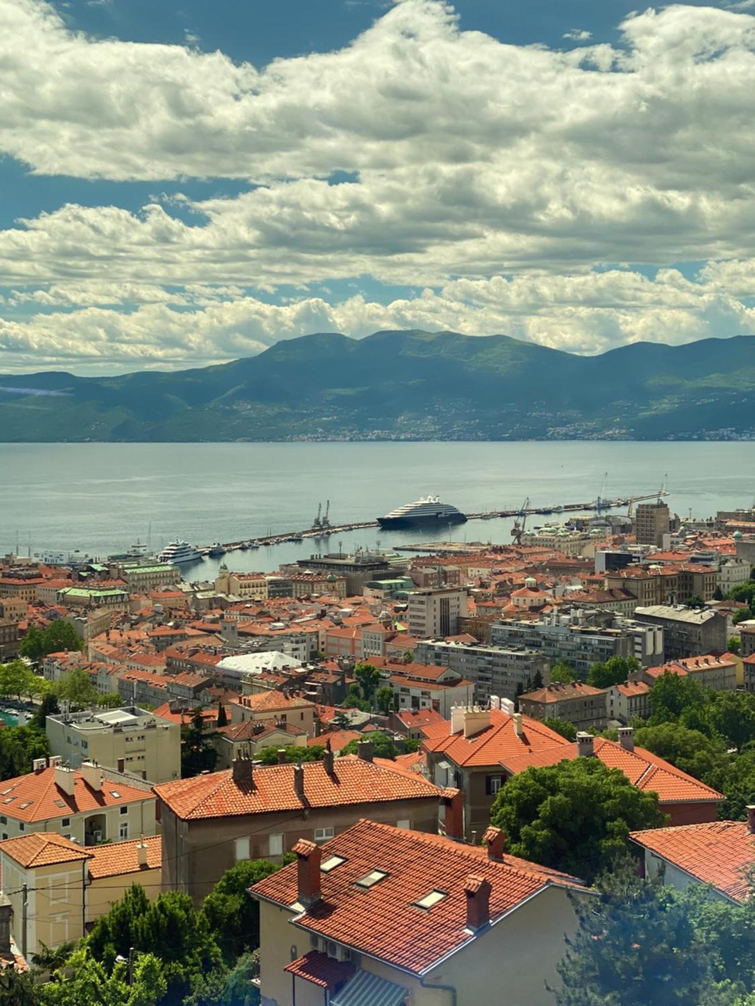 Nona'S View With Balcony Apartment Rijeka Bagian luar foto